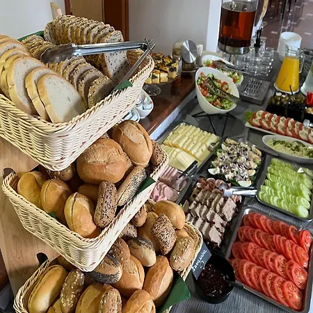 For 3 People, Apartment